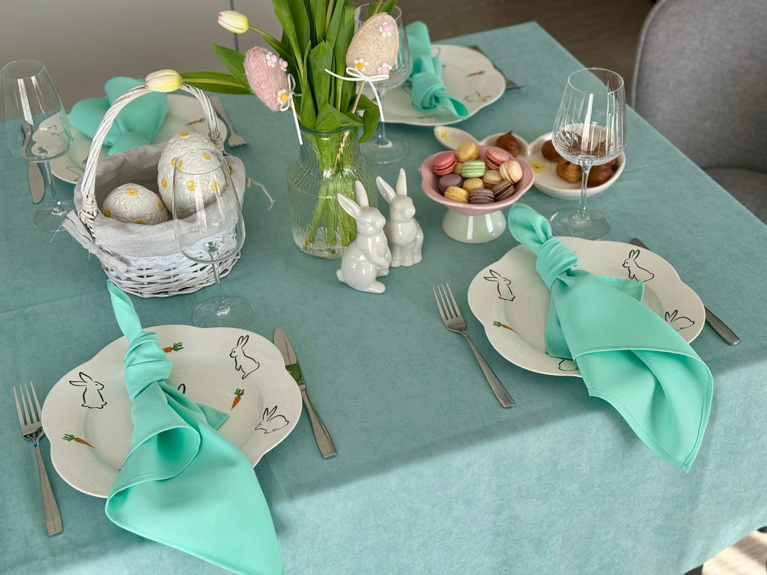 Staltiesė “Mėtinė gaiva” matinio veliūro – pavasario gaiva Jūsų namams