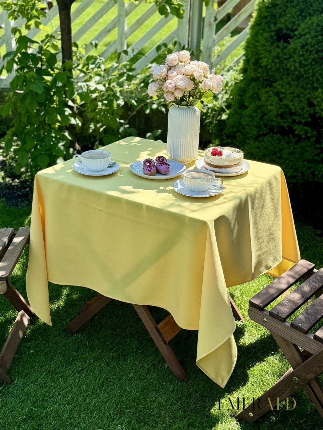 Citrinų spalvos staltiesė