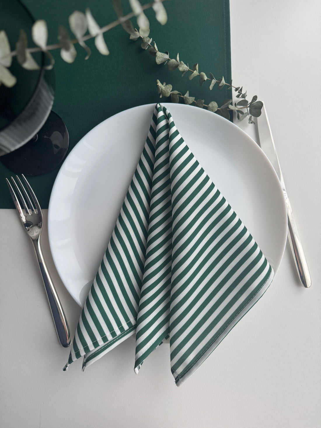 SMARAGDINIAI DRYŽIAI servetėlės