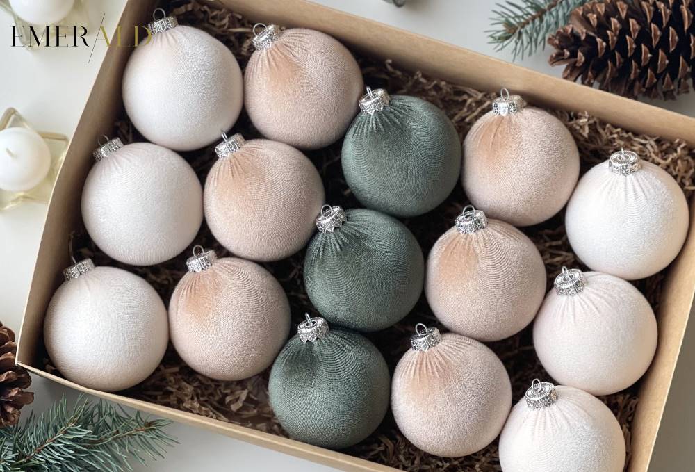 Kalėdinių aksominių žaisliukų 15 vnt rinkinys - Smėlio, Vanila, Šalavijo