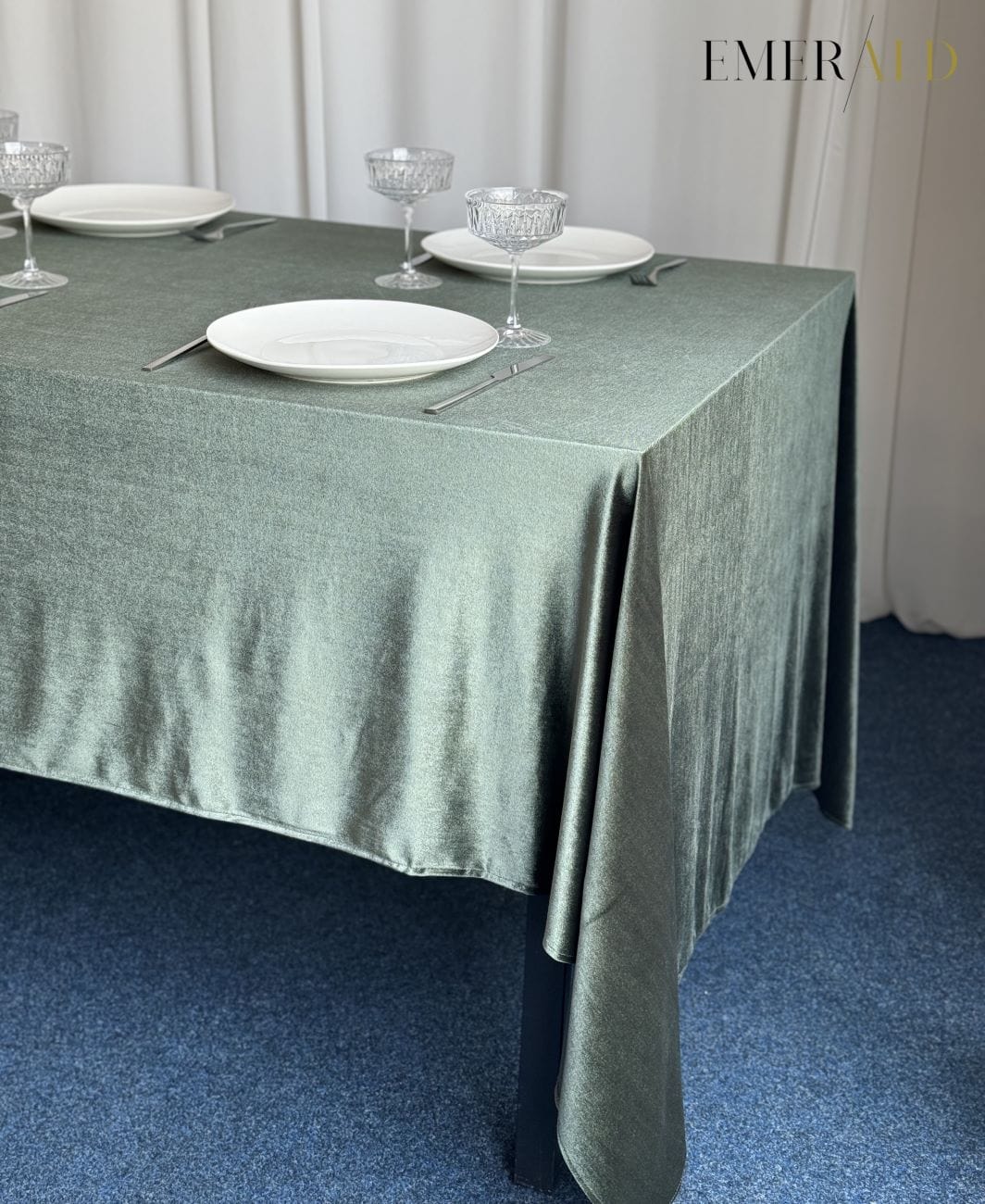 Eukalipto spalvos Aksominė Staltiesė