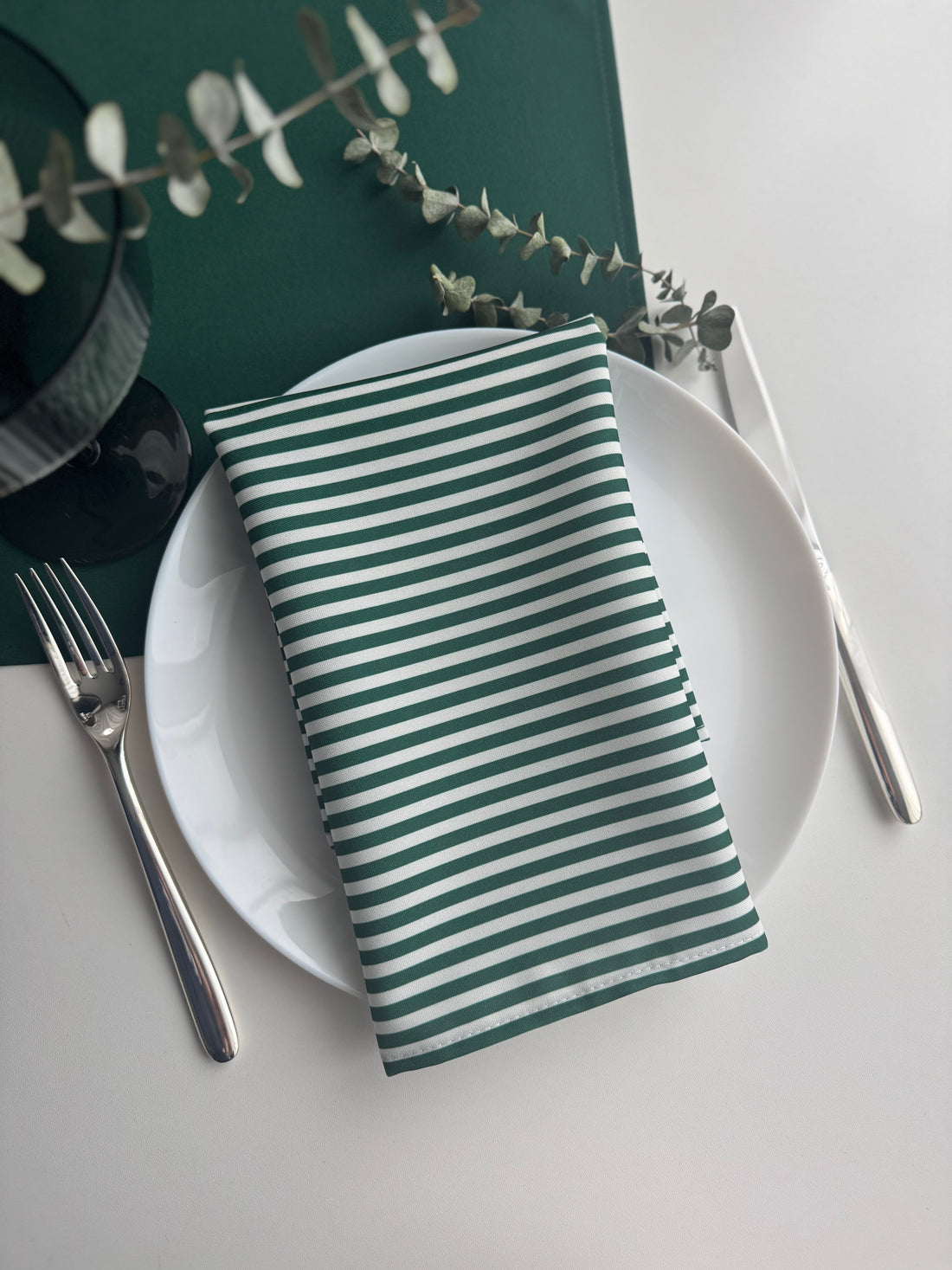 SMARAGDINIAI DRYŽIAI servetėlės
