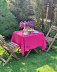 Fuksijos spalvos staltiesė