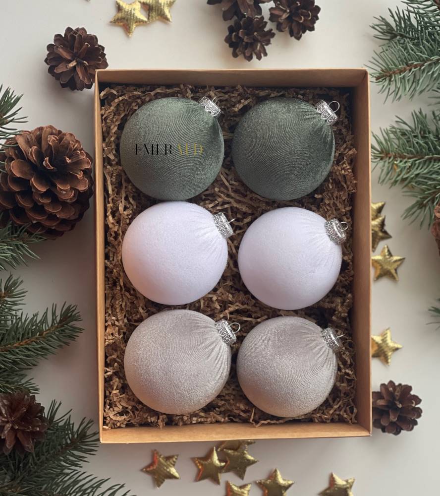 6 vnt - Aksominiai Kalėdų Eglutės Papuošimai - Balti, Šalavija, Šviesiai pilki