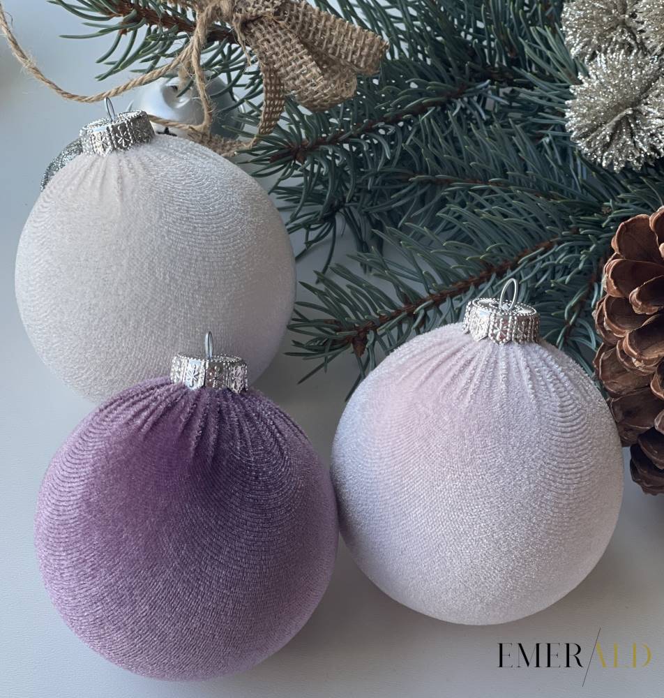 Kalėdinių aksominių žaisliukų 15 vnt rinkinys - Blukinta alyva, alyvine, Vanilinė