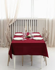 Bordo spalvos banketinė staltiesė (gabardinas)