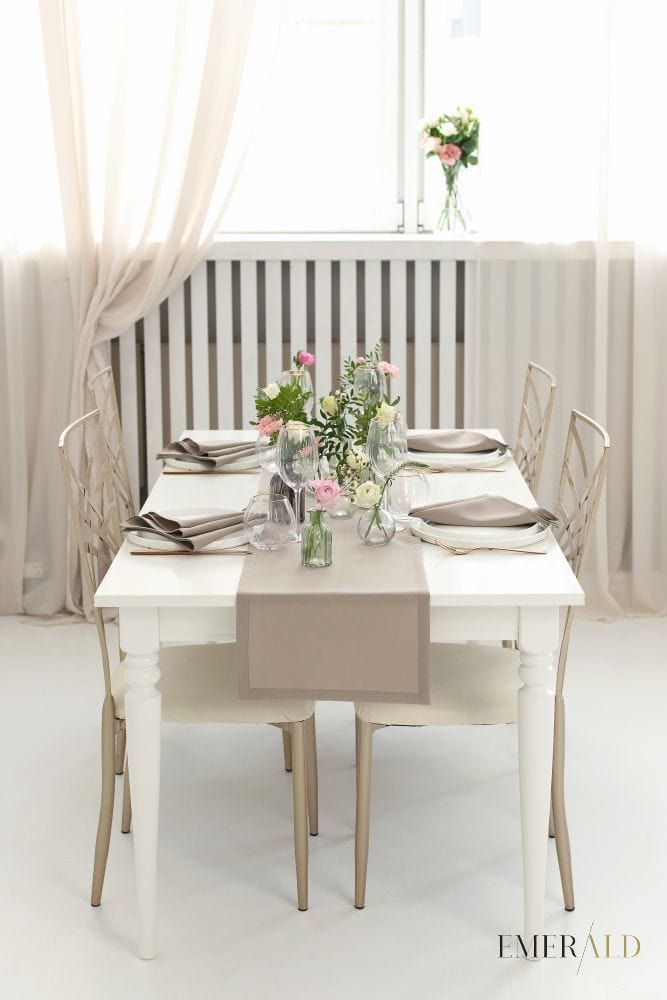 Kakavinis stalo takelis