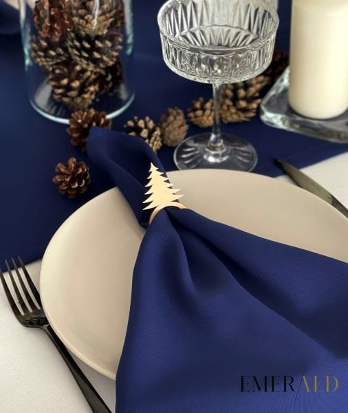 Dekoratyvine eglute servetelems papuosti