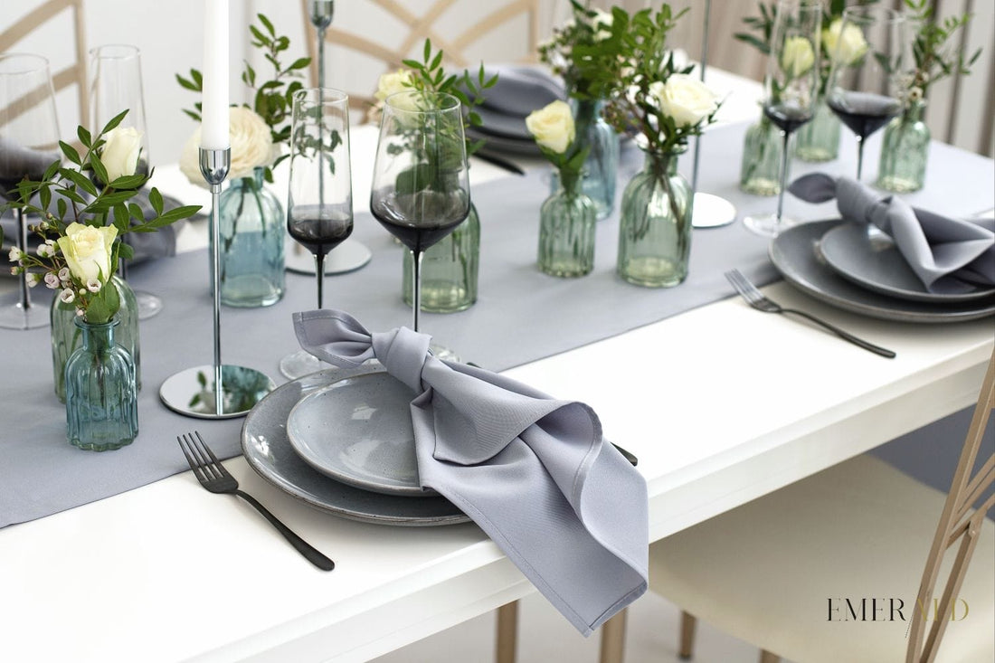 Šviesiai pilkos servetėlės