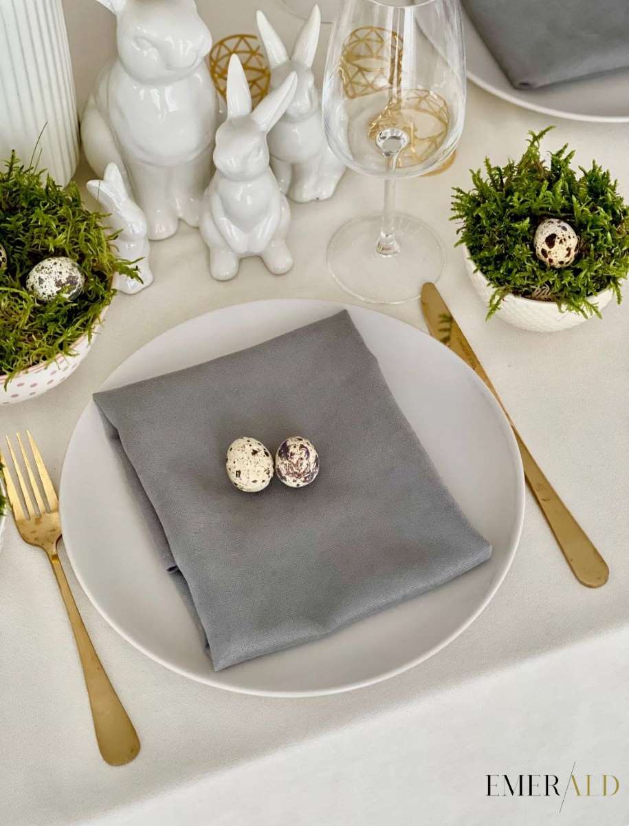 Pilkos spalvos matinio veliuro servetėlės