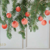 Oranžinės spalvos dekoravimo žaisliukų rinkinys