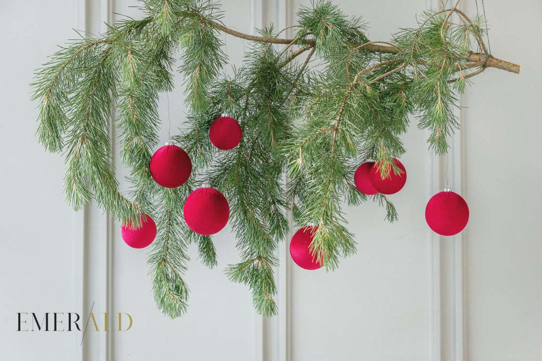 Bordo spalvos Klalėdiniai žaisliukai