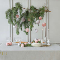 Pelenų rožinės spalvos dekoravimo žaisliukų rinkinys