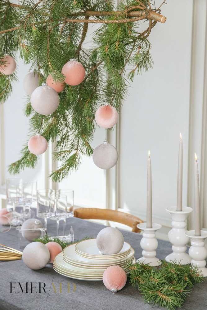 Pelenų rožinės spalvos dekoravimo žaisliukų rinkinys