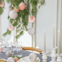 Pelenų rožinės spalvos dekoravimo žaisliukų rinkinys