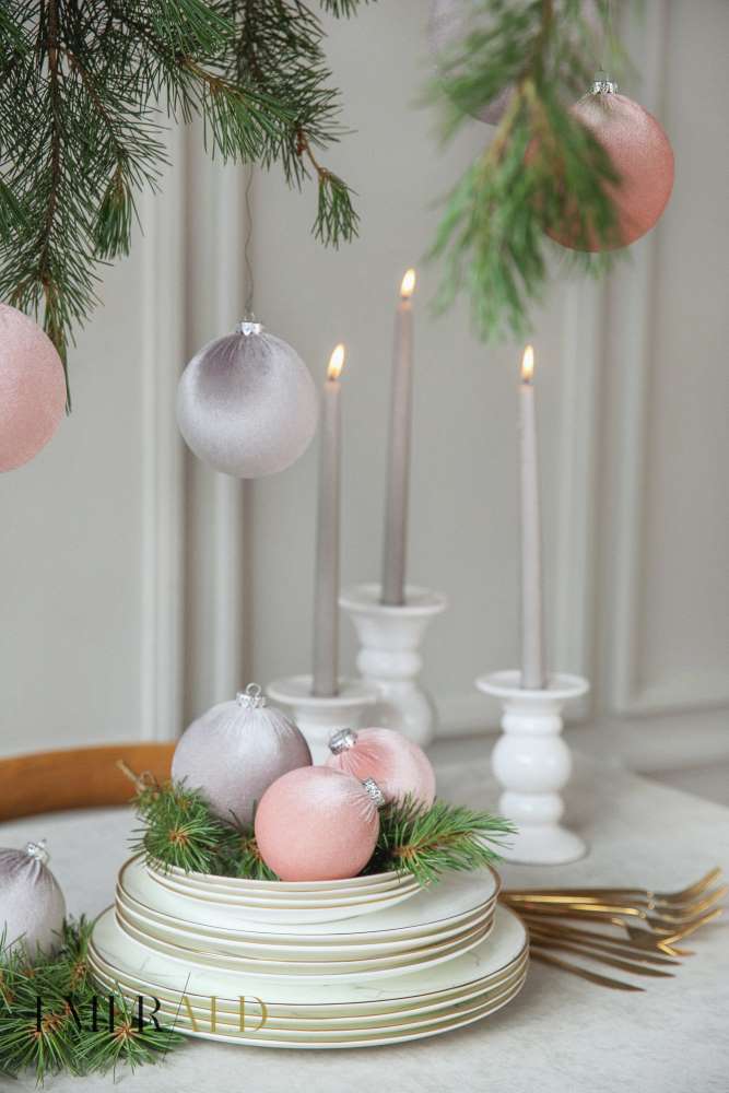 Pelenų rožinės spalvos dekoravimo žaisliukų rinkinys