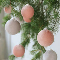 Pelenų rožinės spalvos dekoravimo žaisliukų rinkinys