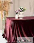 Burgundiškos Rudos spalvos staltiesė (audinys aksomas)