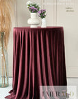 Burgundiškos Rudos spalvos staltiesė (audinys aksomas)
