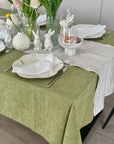 Pistacijų spalvos banketinė staltiesė (matinis veliūras)