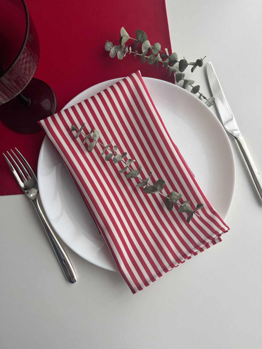 RAUDONI DRYŽIAI servetėlės