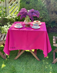 Fuksijos spalvos staltiesė