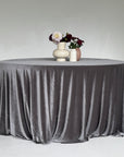 Pilkos spalvos banketinė staltiesė (aksomas)