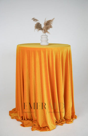 Geltonos spalvos staltiesė (audinys aksomas)