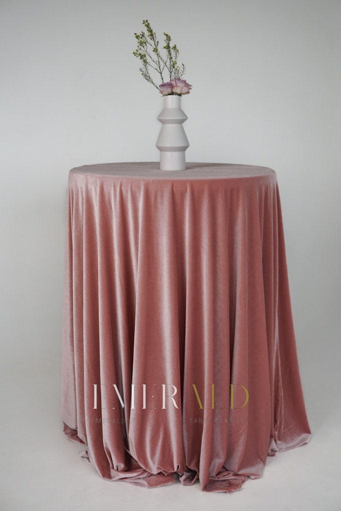 Pelenų rožinės spalvos staltiesė (audinys aksomas)