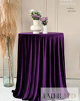 Violetinės spalvos staltiesė (audinys aksomas)