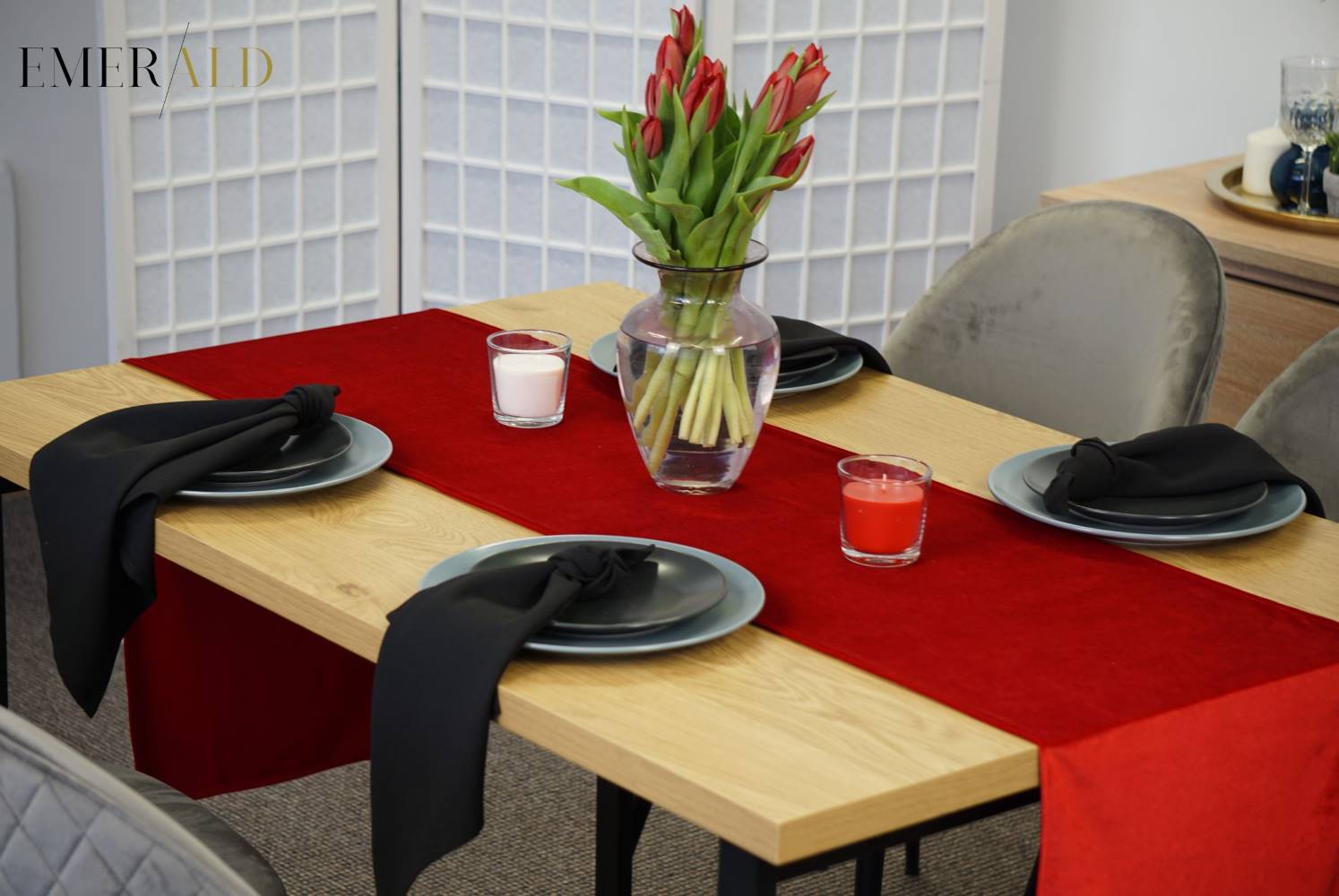 undefined EmeraldLT Aksominis raudonas stalo takelis Aksominis takelis EmeraldLT.