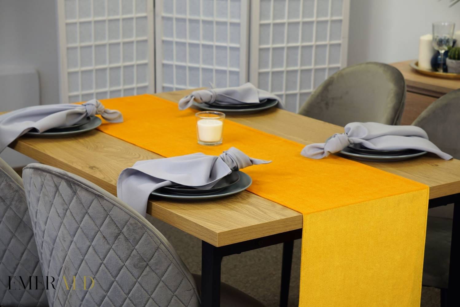 undefined EmeraldLT Aksominis garstyčių geltonumo stalo takelis Aksominis takelis EmeraldLT.