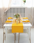 Geltonos spalvos stalo takelis