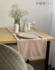 undefined EmeraldLT Pelenų rožinės spalvos veliūrinis pietų stalo takelis  EmeraldLT.