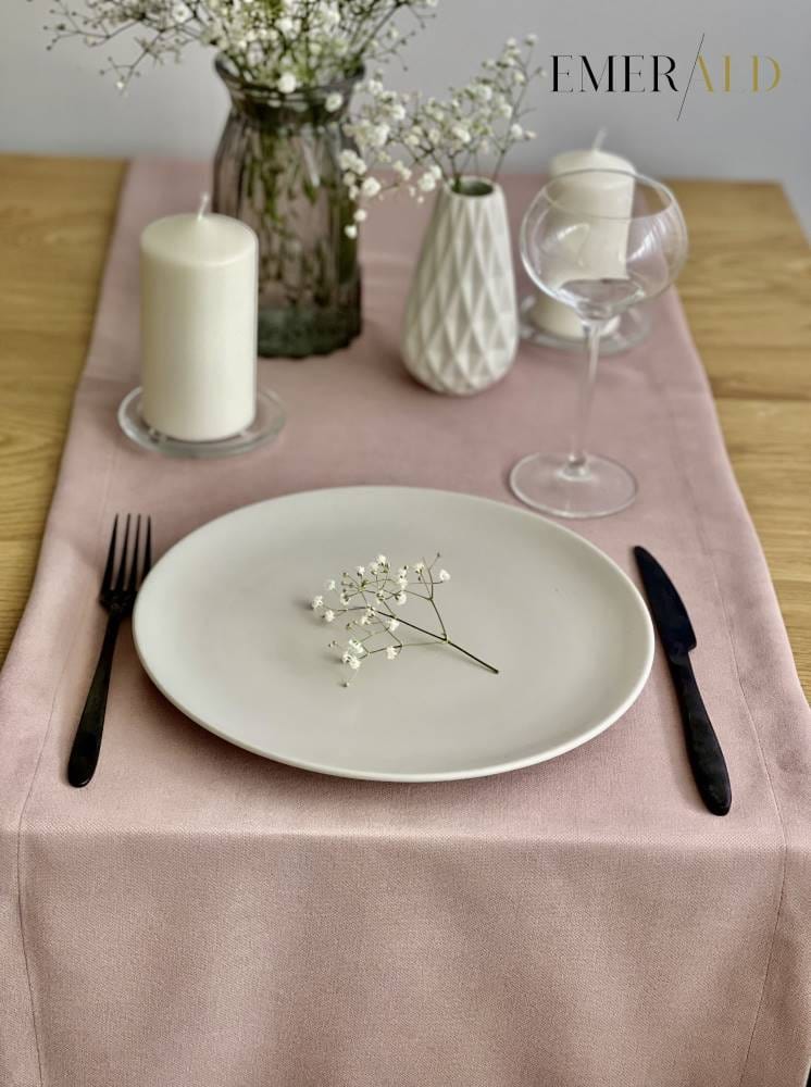 undefined EmeraldLT Pelenų rožinės spalvos veliūrinis pietų stalo takelis  EmeraldLT.