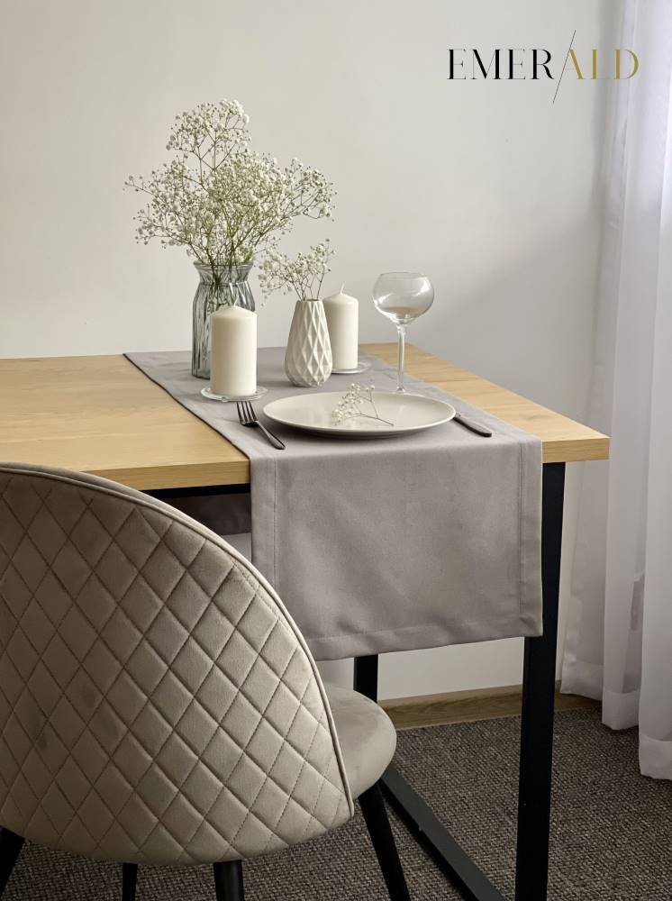 undefined EmeraldLT Pilkos spalvos veliūrinis pietų stalo takelis  EmeraldLT.