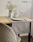 undefined EmeraldLT Pilkos spalvos veliūrinis pietų stalo takelis  EmeraldLT.