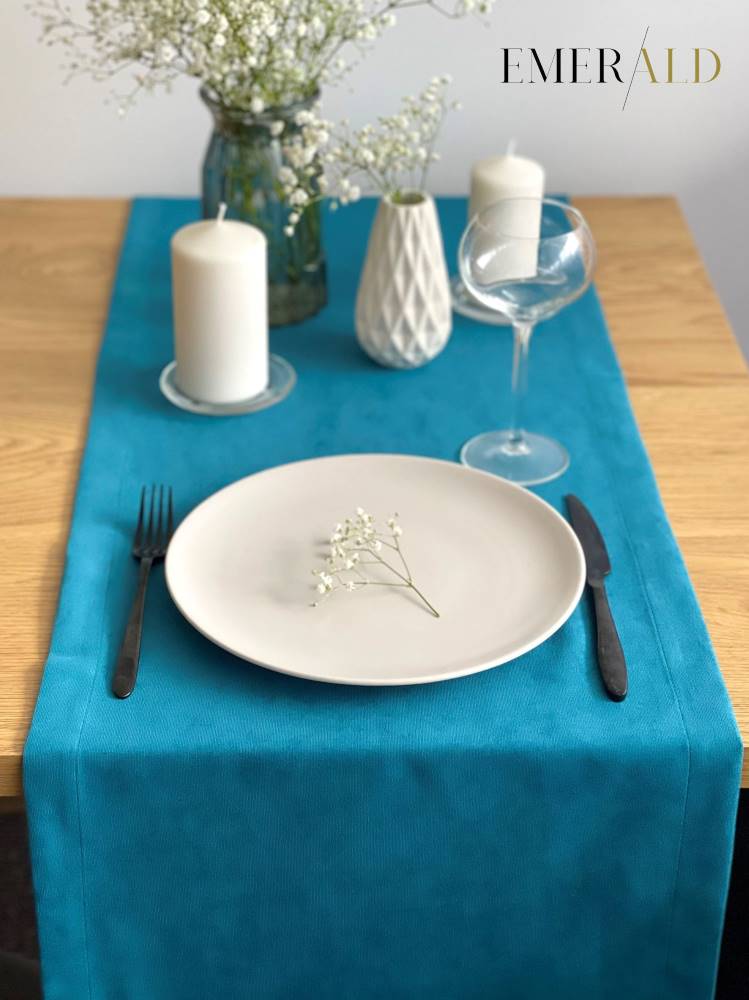 undefined EmeraldLT Vandenyno mėlynumo spalvos veliūrinis pietų stalo takelis  EmeraldLT.
