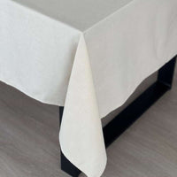 Pieno baltos spalvos veliūrinė staltiesė