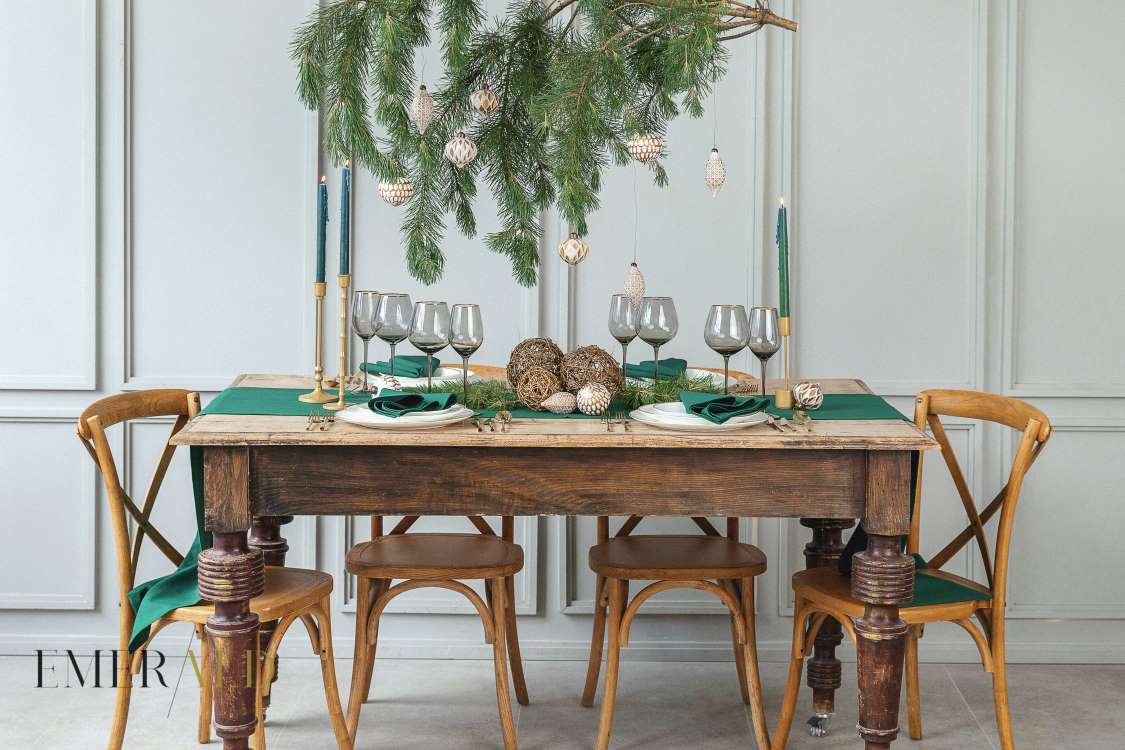 Smaragdinis kaledinis komplektas